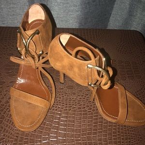 Gucci heels with gold buckles